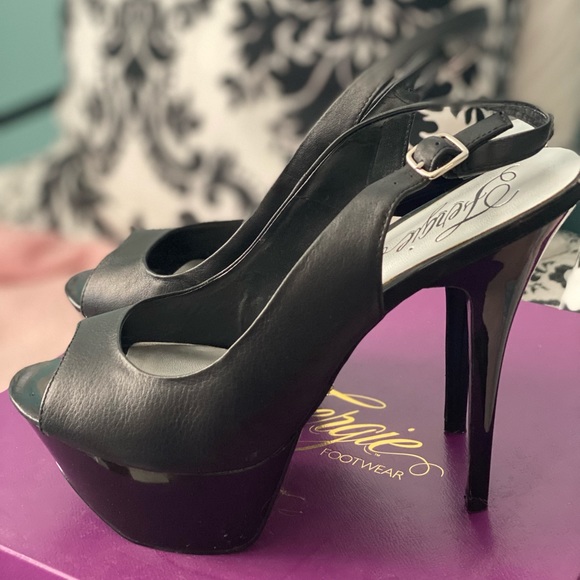 Size 8.5 Fergie stiletto platforms - Picture 3 of 6